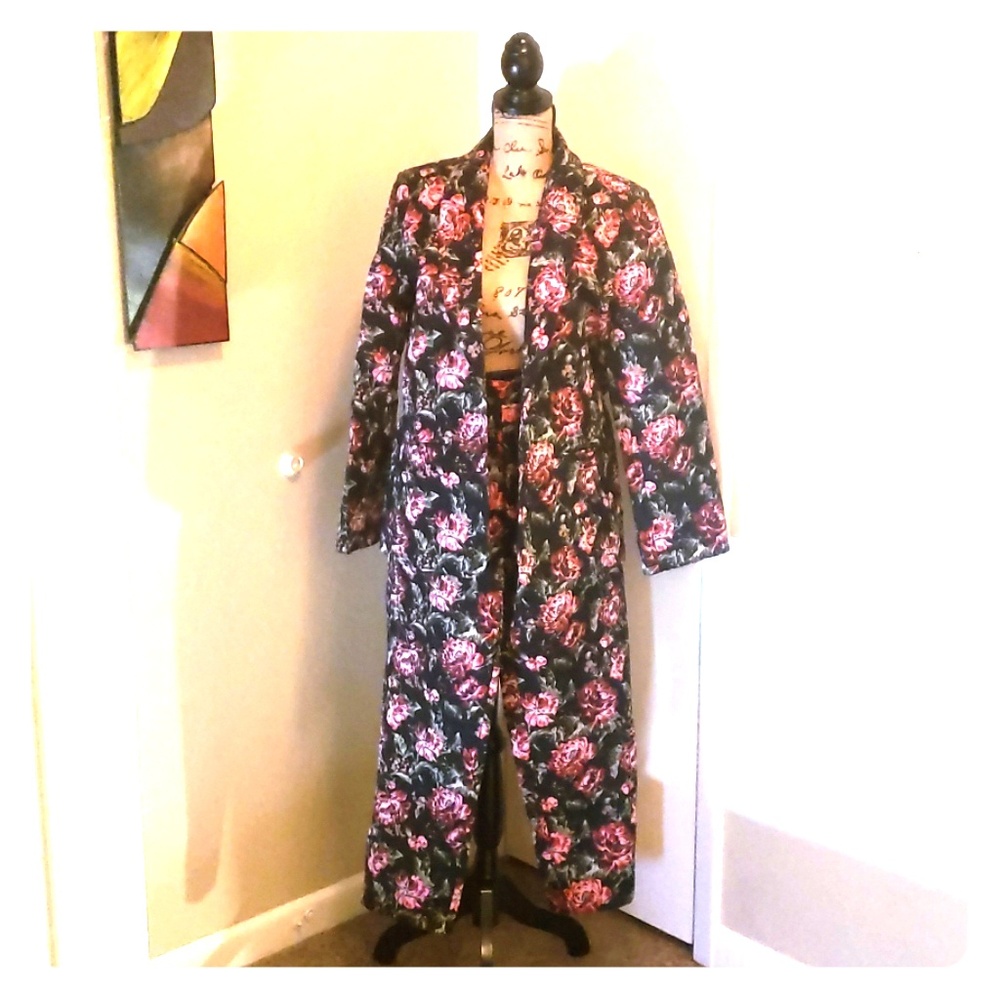 Sugar Lips suit